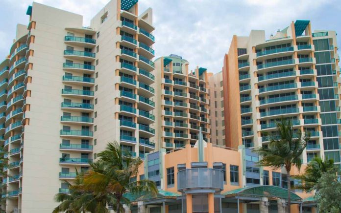 Miami Condo Building Deemed Unsafe, Evacuated