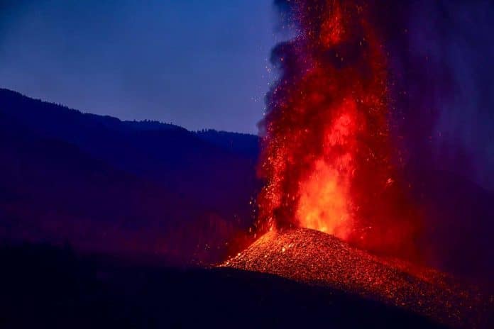 Spanish Island Endures Month-Long Volcanic Eruption with No End in Sight