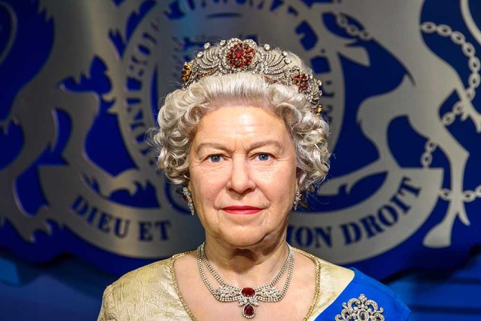 Queen Elizabeth Cancels Trip to North Ireland