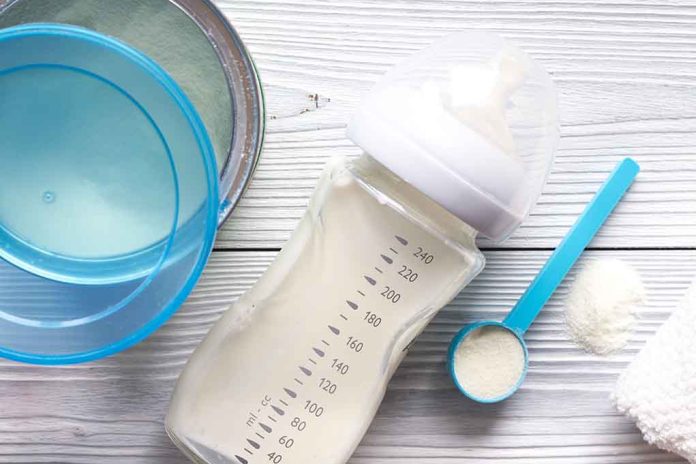 Doctor Warns People Not to Buy Breast Milk Online for Babies