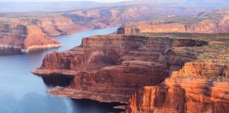 AZ Woman Dies While Hiking in Record Temps at the Grand Canyon